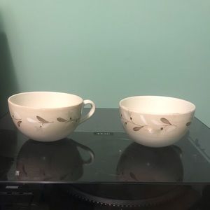 Never used set of bowls